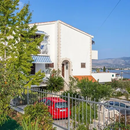 Slatine 13298f Apartmán Trogir