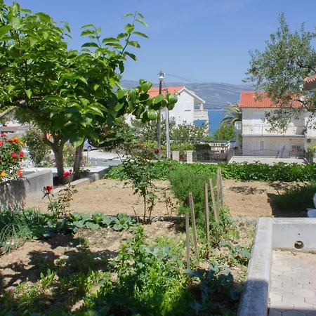 Slatine 13298f Apartman