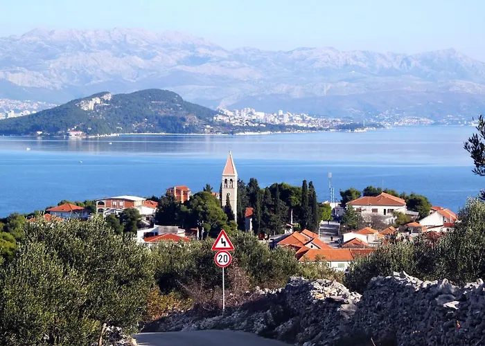 Slatine 13298f Apartman *