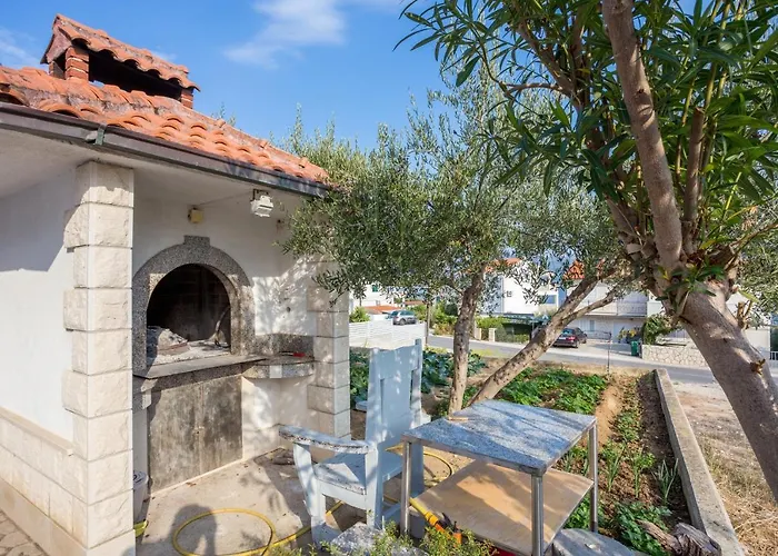 Slatine 13298f * Trogir