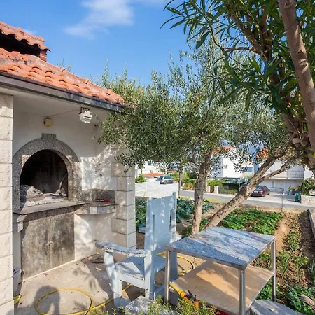 Slatine 13298f * Trogir