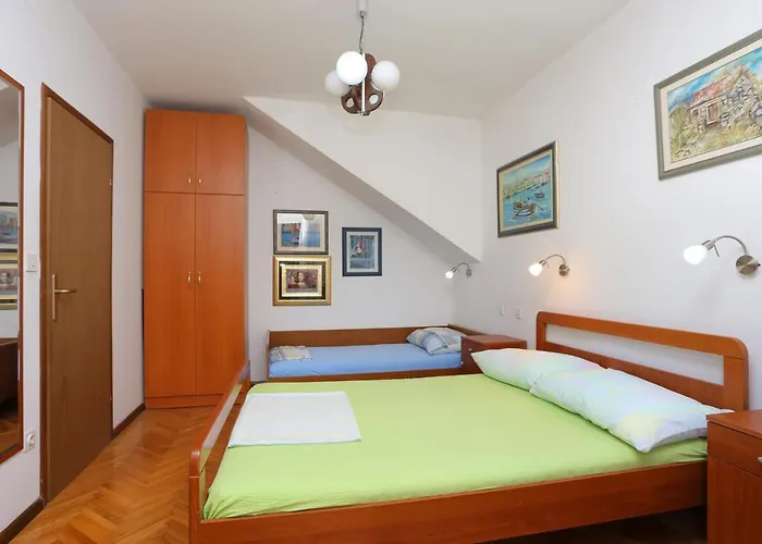 Slatine 13298f Apartment Trogir